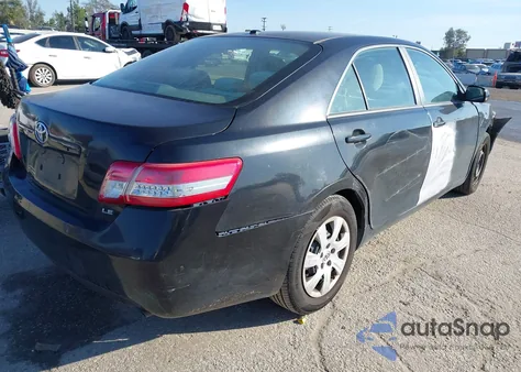 2011 Toyota Camry Le z USA, uszkodzony, nr VIN 4T1BF3EK7BU746441